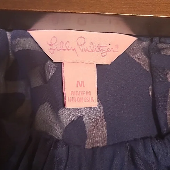 Lilly Pulitzer Short Sleeve Blouse, Color Blue, Size Medium 💙 - Picture 8 of 9